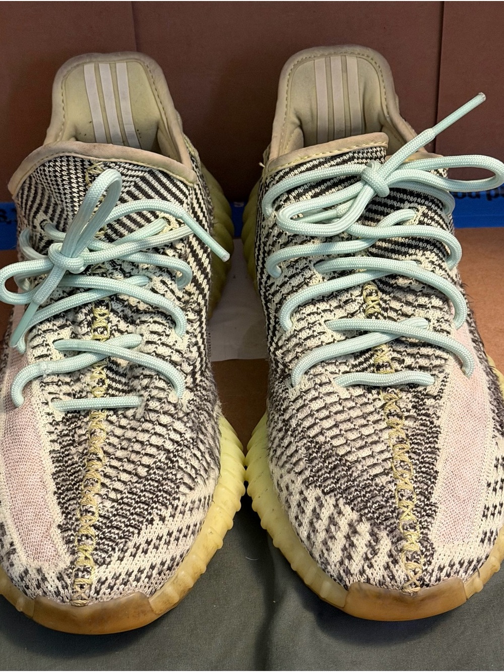Yeezy Boost 350 V2 Cream White Black with Mint Laces Mens 10/Womans 11.5